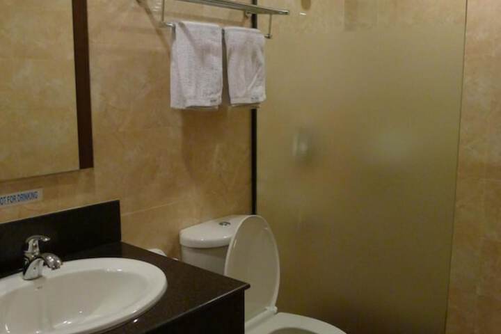 Room 30 of 50