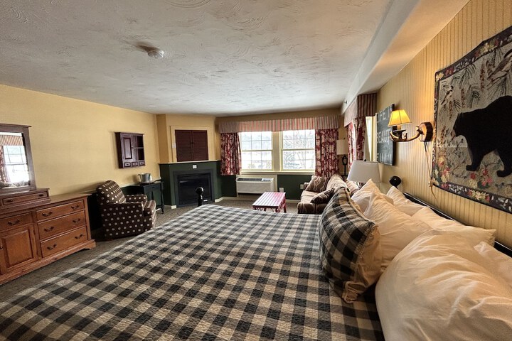 Room 63 of 259