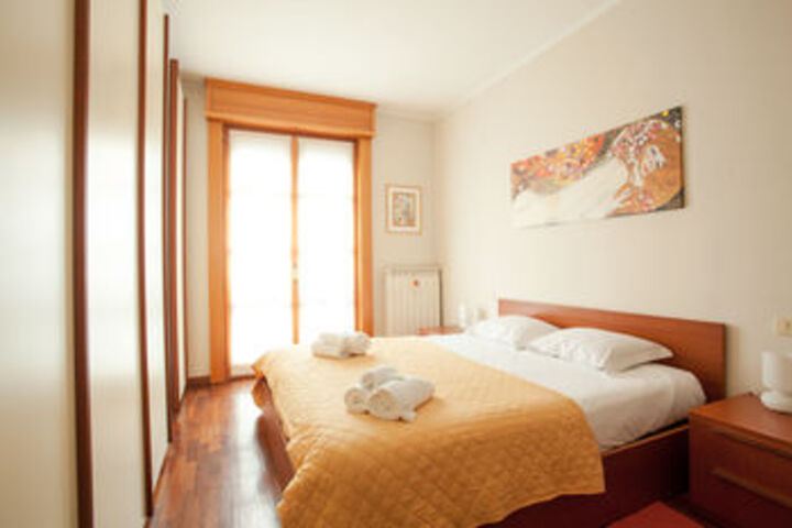 Room 9 of 26
