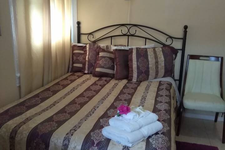 Room 10 of 38