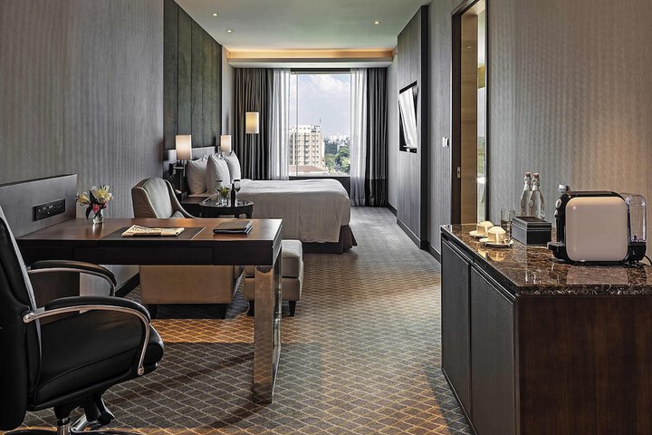 Room 25 of 113