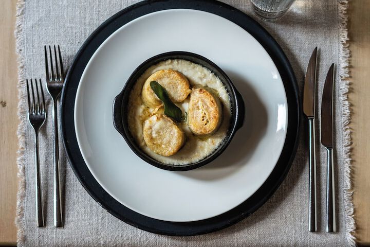 Dining 153 of 176