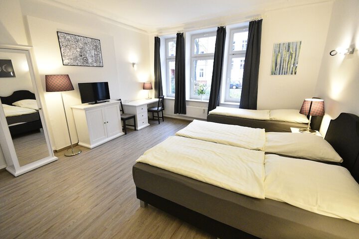 Room 15 of 149