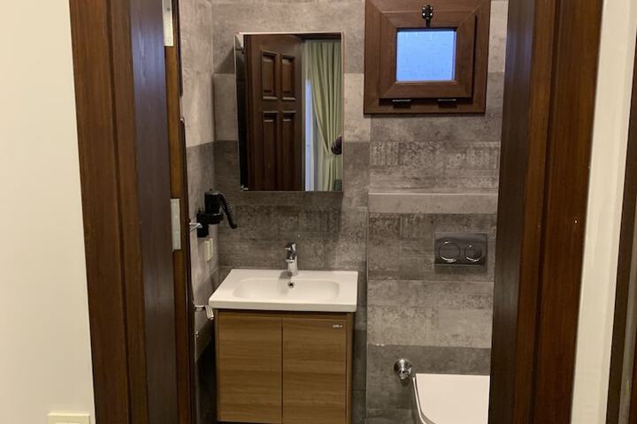 Room 86 of 159