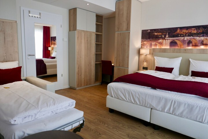 Room 14 of 43