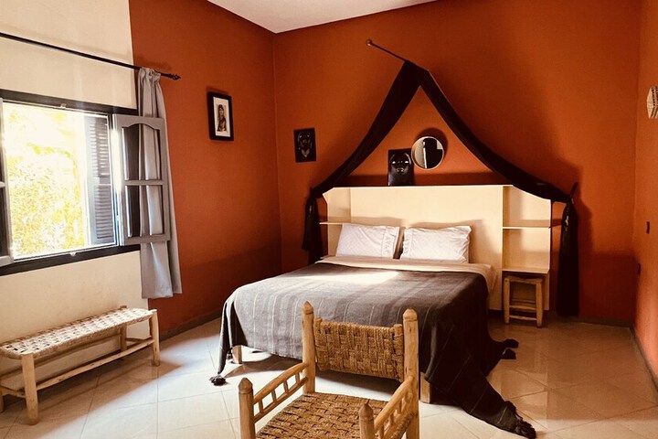 Room 9 of 27