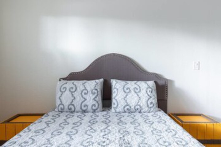 Room 92 of 117