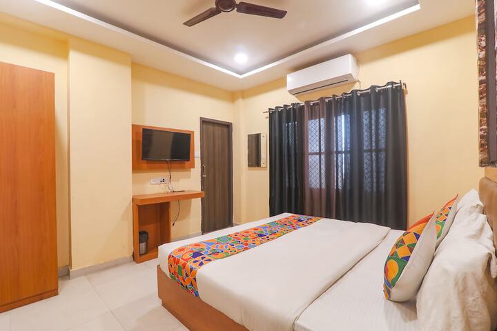 Room 16 of 29
