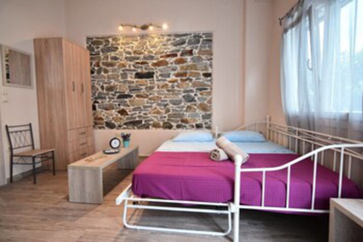 Room 10 of 22