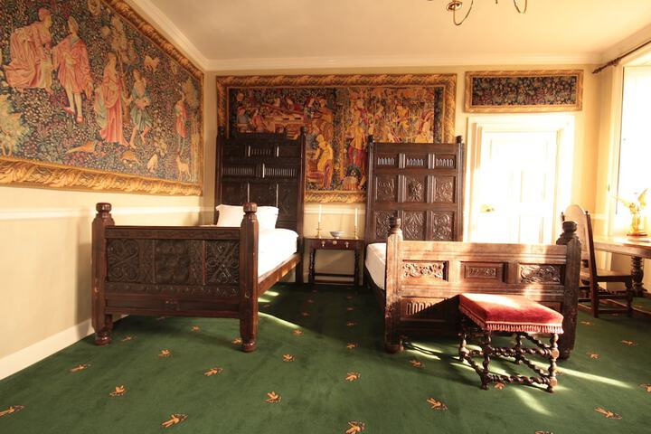 Room 5 of 46