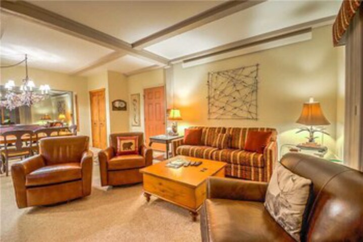 Room 10 of 27