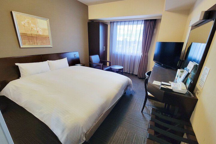 Room 12 of 29