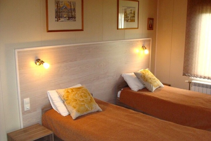 Room 6 of 43