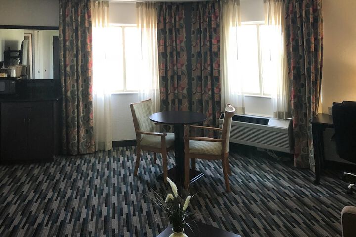 Room 43 of 60