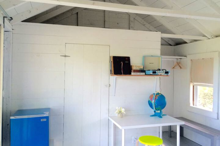 Room 4 of 26