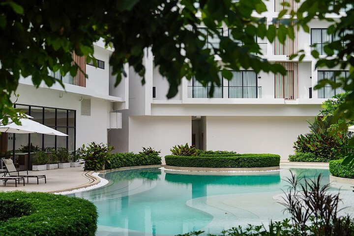 Pool 49 of 133