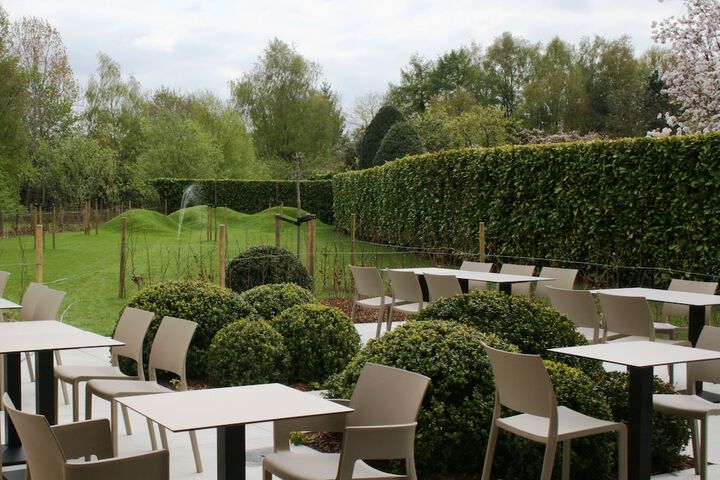 Terrace/Patio 17 of 19