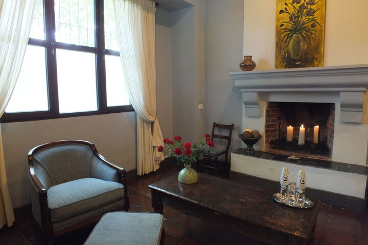 Room 12 of 34