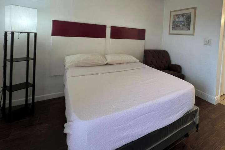 Room 7 of 30