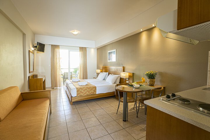 Room 3 of 63