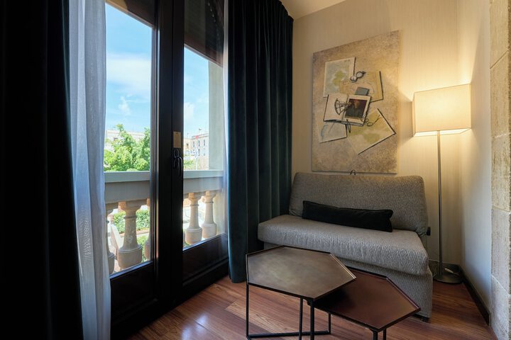 Room 18 of 62