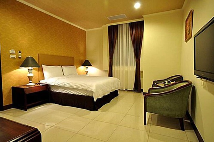 Room 3 of 23