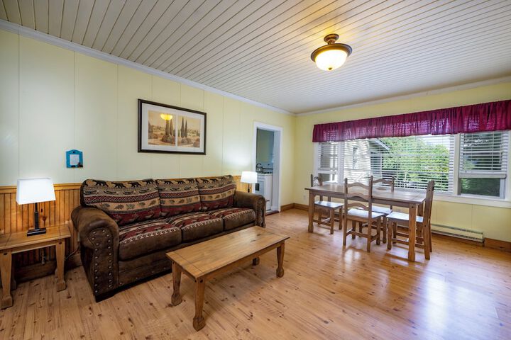 Room 45 of 225