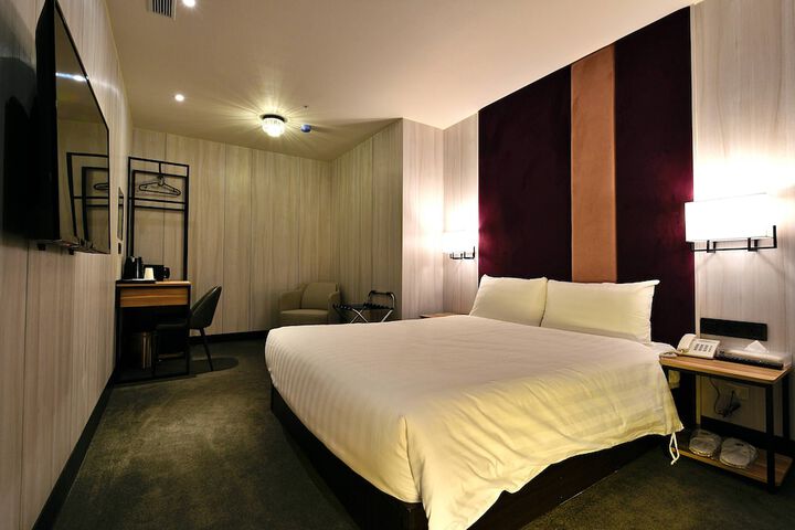 Room 25 of 89