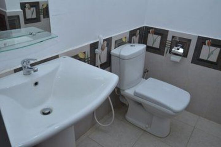 Room 3 of 17