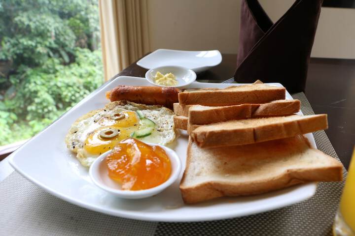 Breakfast/Coffee Service 56 of 86