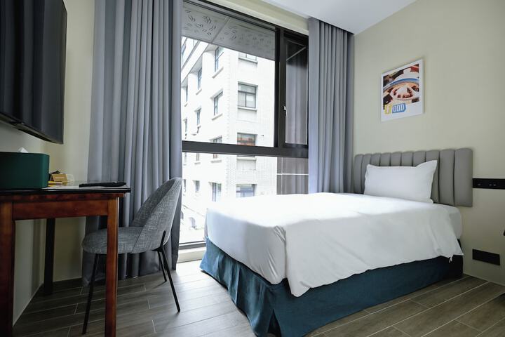 Room 25 of 113