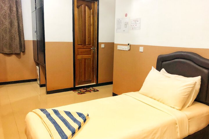 Room 22 of 28