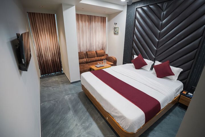 Room 35 of 50