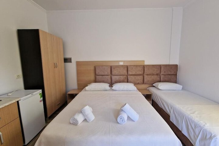 Room 35 of 68