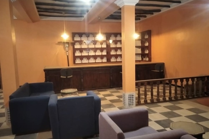 Lounge 31 of 40