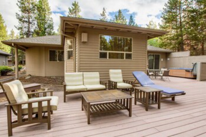 Terrace/Patio 6 of 48