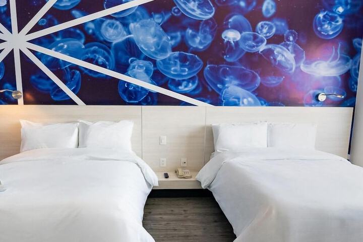 Room 7 of 21
