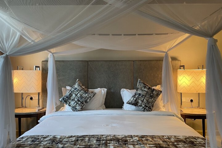 Room 14 of 33