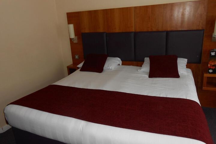 Room 21 of 74