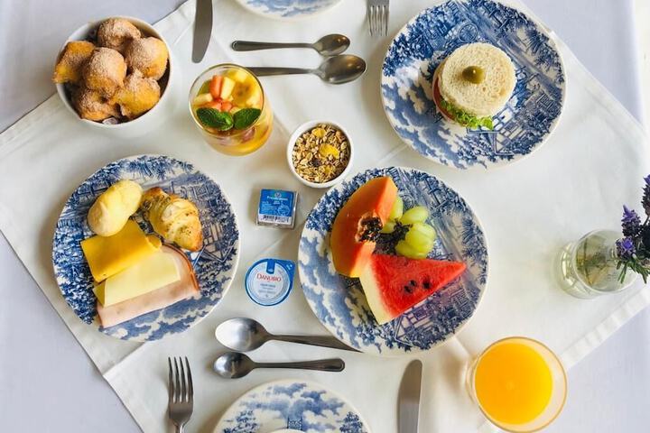 Breakfast meal