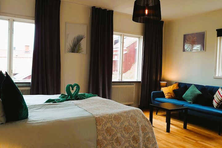 Room 43 of 334