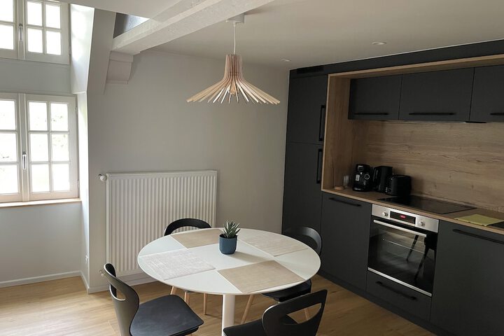 Room 16 of 34