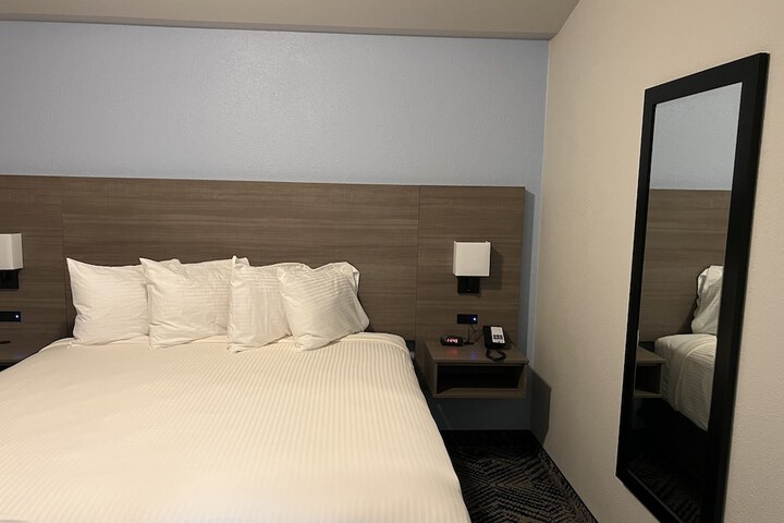 Room 20 of 36