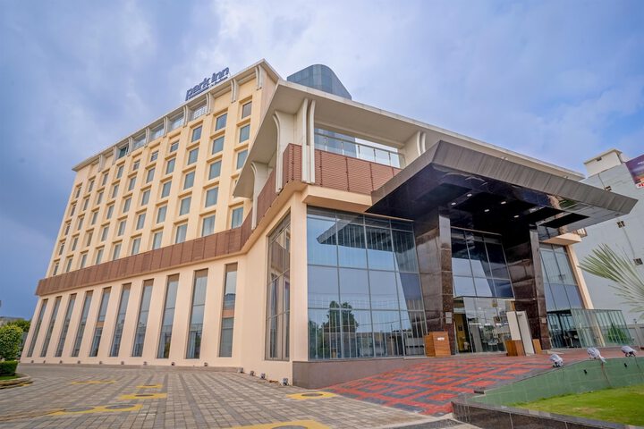 Exterior of Park Inn by Radisson Lucknow Vikas Nagar