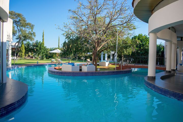 Twangale Resort & Spa