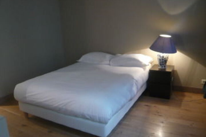 Room 27 of 71