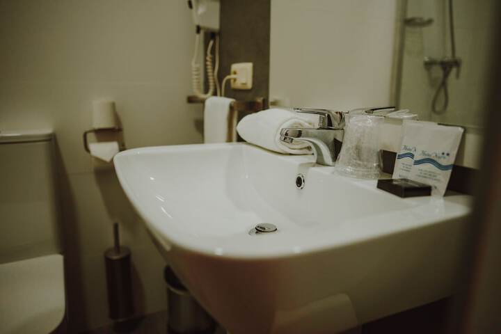 Room 57 of 89