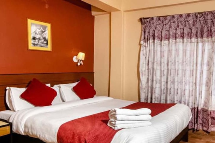Room 3 of 14