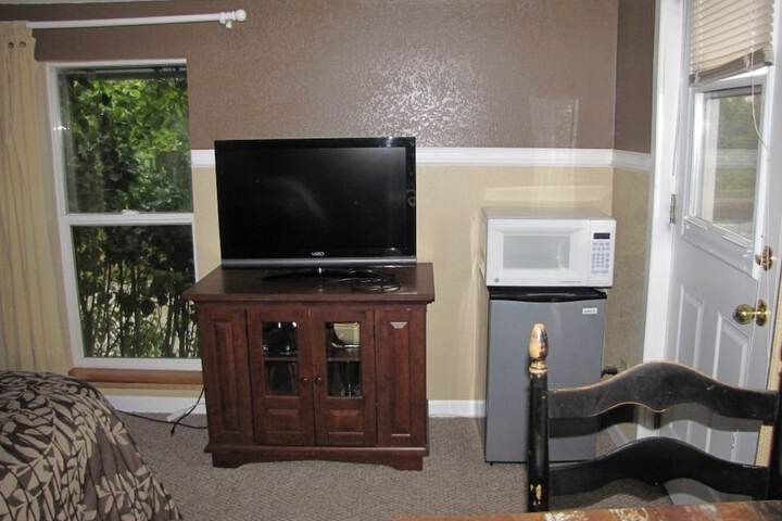Room 18 of 35
