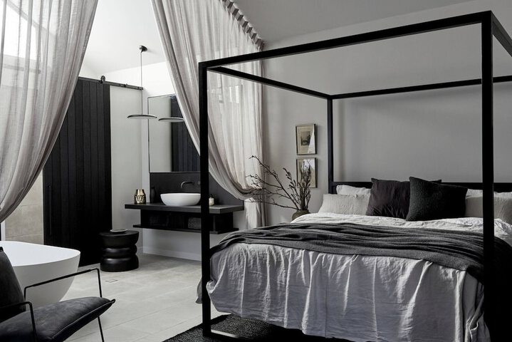 Room 29 of 61